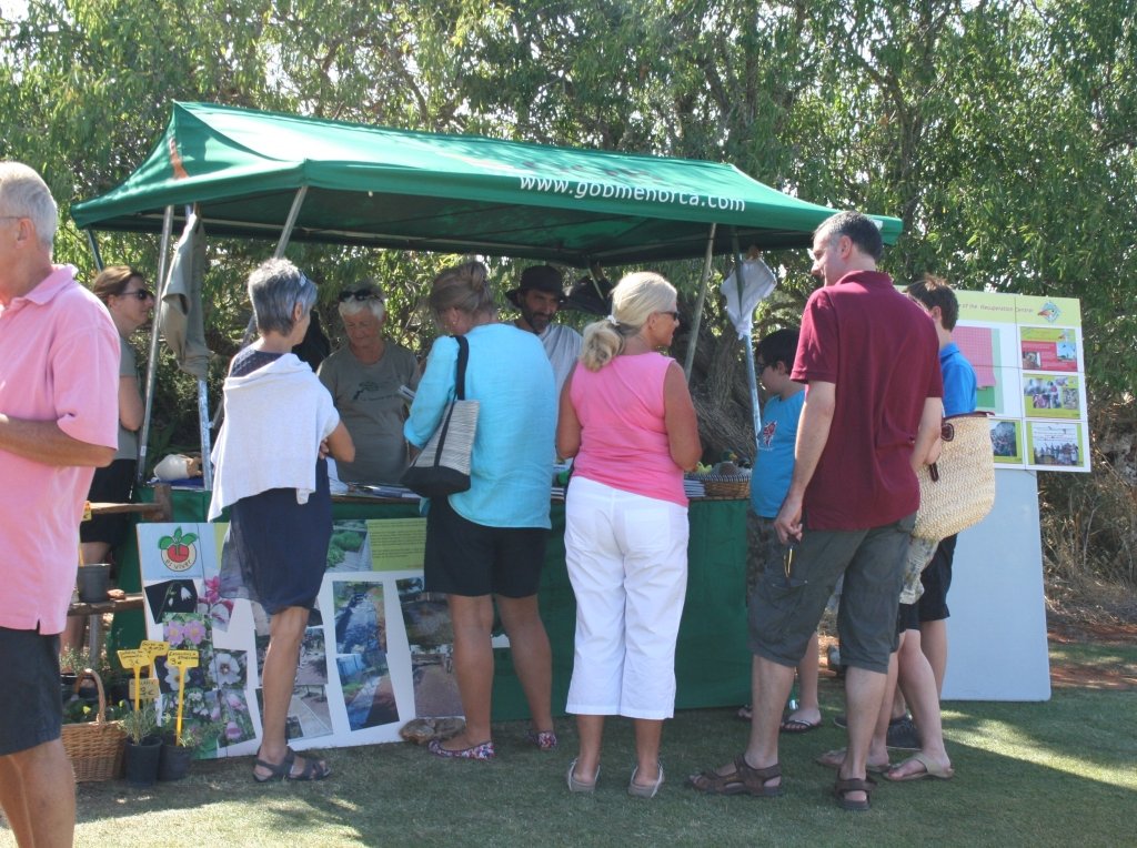 Punt d'informació del GOB a la festa del Cricket Club