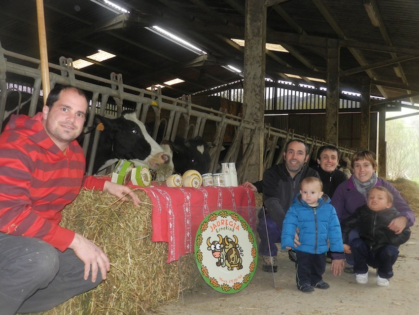 La família responsable de la finca