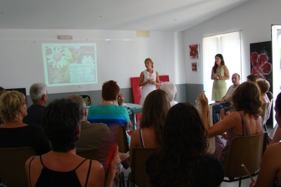 L'Associació de vesins de Punta Prima va col·laborar en la xerrada de plantes invasores i enjardinament sostenible.