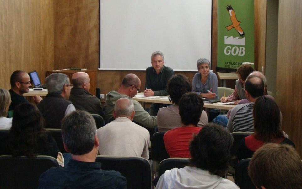 L'acte és obert a tots les persones associades a l'entitat.