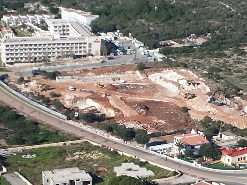 Obres de construcció del parc aquàtic en 2015