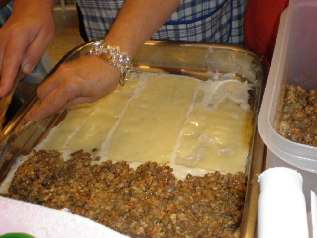 Lassanya d'arròs i llenties i també de seitan i tempeh